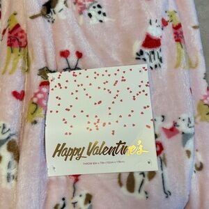 Puppies love Plush Throw Blanket